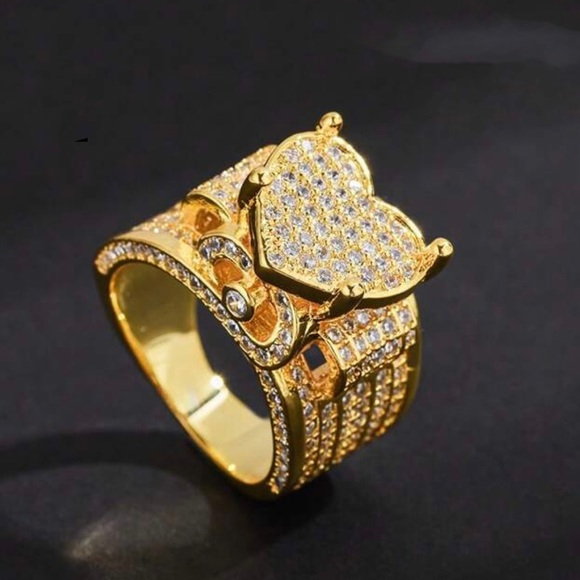 Mia Wynn Queen\'s Heart Ring Gold Filled Band Embellished With A-Grade Gems